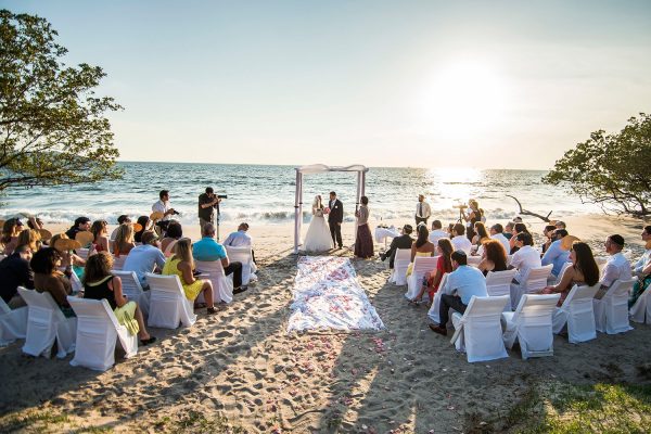 ELINA & ERIC COSTA RICA BEACH WEDDING PHOTOGRAPHY